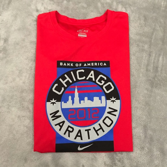 Nike Dri-Fit Marathon Logo Tee - Picture 4 of 4